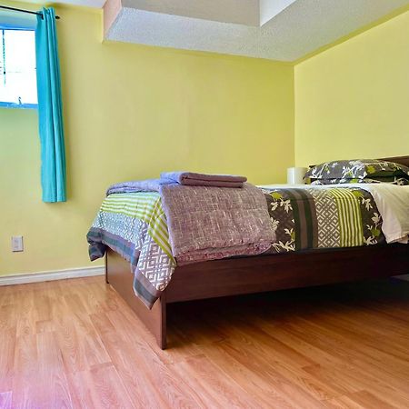Nice Room At York University Τορόντο Εξωτερικό φωτογραφία